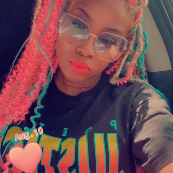 Meet your Posher, Jacostta - Picture 2 of 3